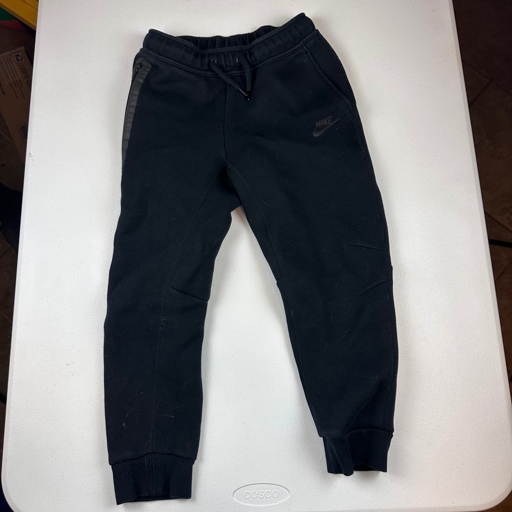 Nike Tech Fleece Joggers Boys Medium Black Zip Tapered Sweatpants Athletic